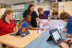 teacher-with-students-project teacher-with-students-project